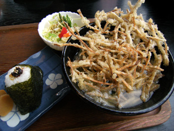 百花亭 ねぎ味噌おにぎりとごぼう天うどんのセット 百花亭 ねぎ味噌おにぎりとごぼう天うどんのセット