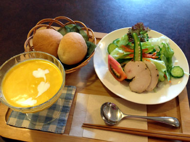 repas-lunch.JPG repas-lunch.JPG