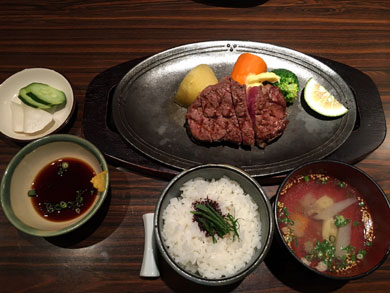 chinya-set.jpg chinya-set.jpg