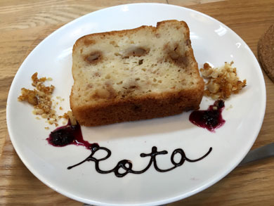 rotacafe-cake2.jpg rotacafe-cake2.jpg